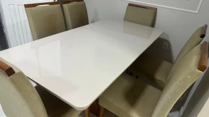 Mesa Jantar 6 lugares + cadeiras