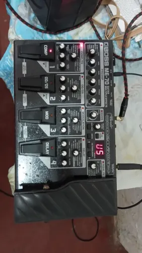 Vendo pedaleira ME 70