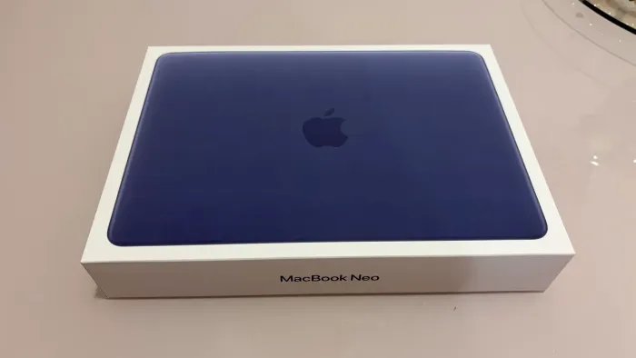 MacBook Neo 256GB Índigo novo lacrado
