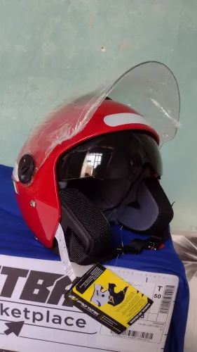 Capacete aberto