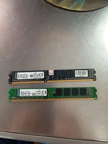 Vendo 2 pentes de memória ram DDR 3 8gb semi novo 