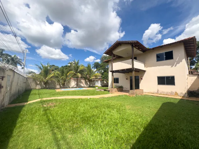 Casa em Goianira | Sobrado com piscina + área gourmet