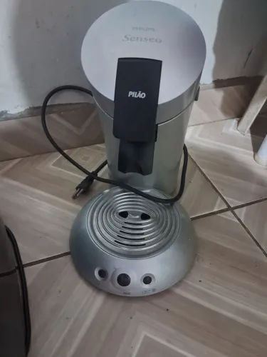 Maquina pao e cafeteia