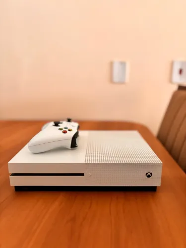 Xbox one s 1TB 
