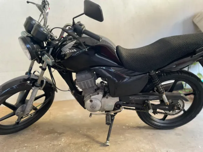 CG TITAN 125 ES