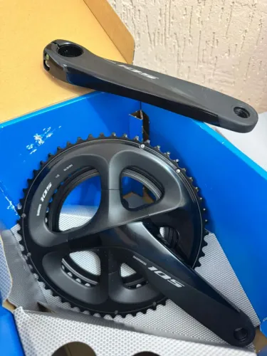 Pedivela modelo Shimano 105 FC-R7000