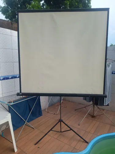 Tela de projeção para projetores
