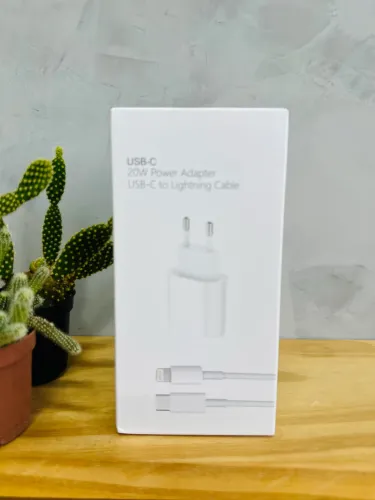 Carregador 20W USB-C com Cabo Lightning - iPhone