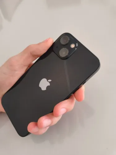 iPhone 13 128 GB MidNight / 83% Bateria