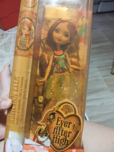 Boneca ever after high completa na caixa ashylin ella mirror beach