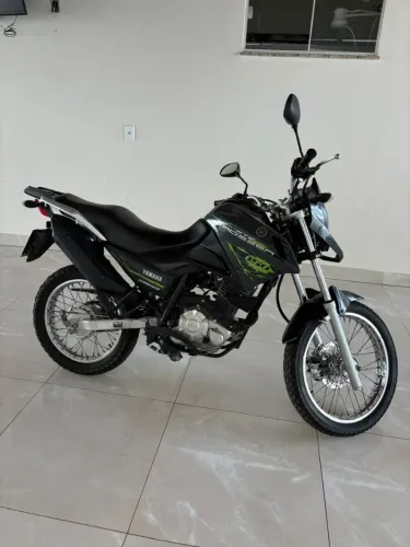 Moto Yamaha XTZ 150 CROSSER