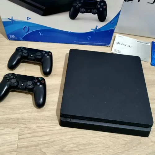 Ps4 1Tb (Na Caixa) + 25 Jogos + 2 Controles Sony