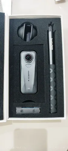 Câmera Insta 360° X4 Air