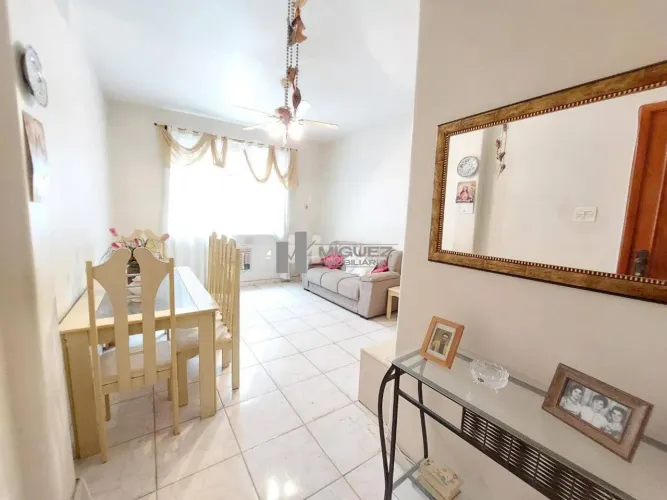 Apartamento com 2 quartos, com vaga de garagem, junto a praça Afonso Pena, Tijuca - Rio de