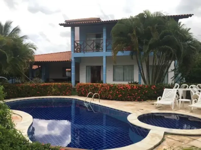 Aluguel por temporada em Casa em Condomínio á 50 metros da praia do Sonho verde - Paripuie