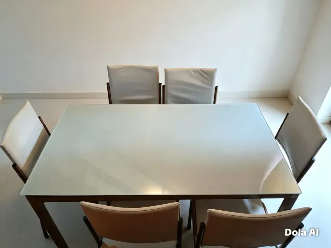 MESA RETANGULAR TAMPO DE VIDRO 06 CADEIRAS