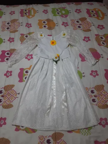 Vende-se Vestido de noiva caipira - Tamanho P (3-4 anos)