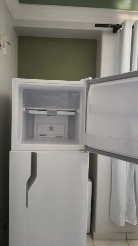 Geladeira 6meses de uso com nota