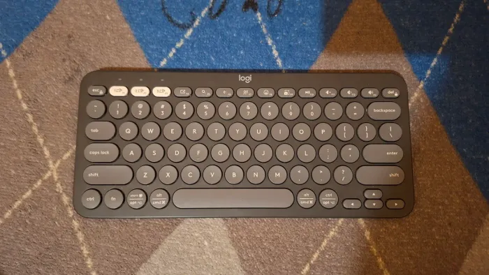 Teclado Logitech Pebble Keys 2 K380s + Mouse Pebble 2 M350s