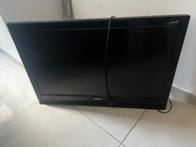 Tv - Retirada de peças