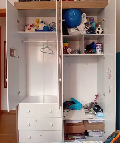 Vendo guarda roupa infantil 