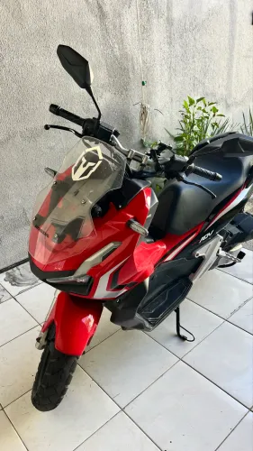 Honda ADV 150 2023 - faz 40km com 1 litro