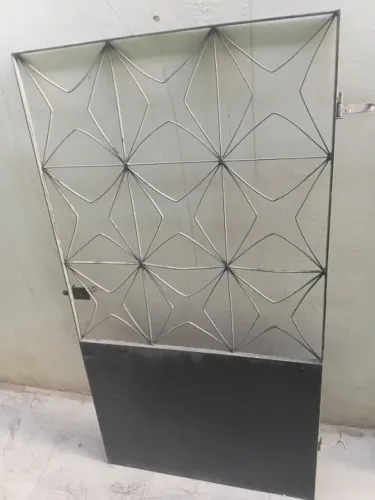 Portão Social de Ferro 0,80 x 1,50 m