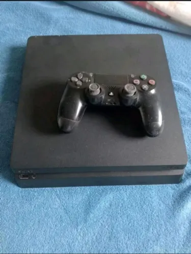 PlayStation 4 (PS4) 1TB (Mídia Física e Digital) - 1 Controle