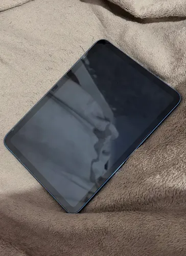 iPad 11 128 GB