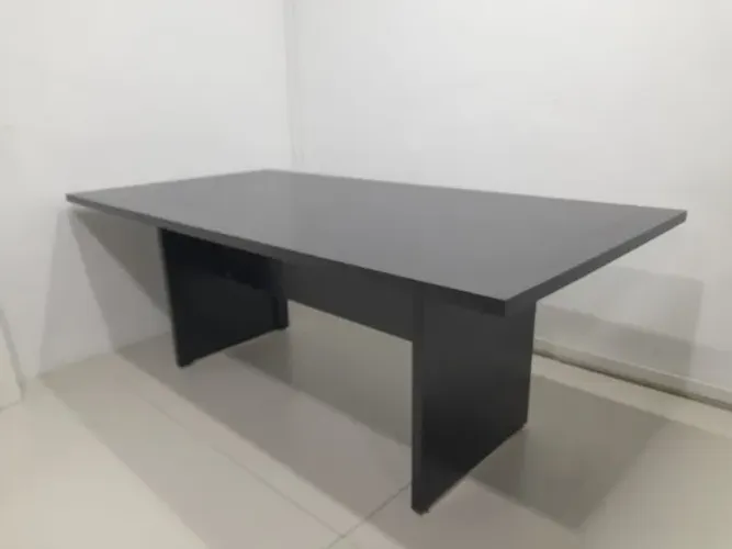 Mesa de escritório para reunião