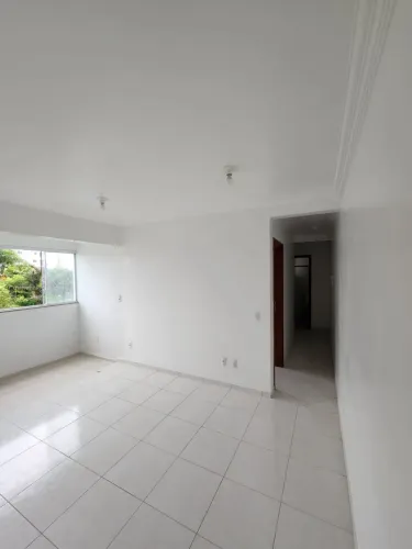 Apartamento na Pedra Branca, 1º andar, com dois quartos, garagem e sacada