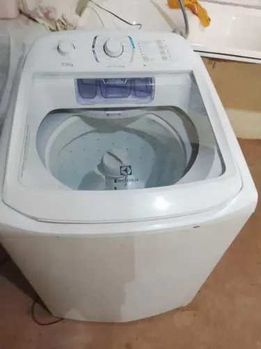 Máquina de lavar roupa Electrolux 13kg