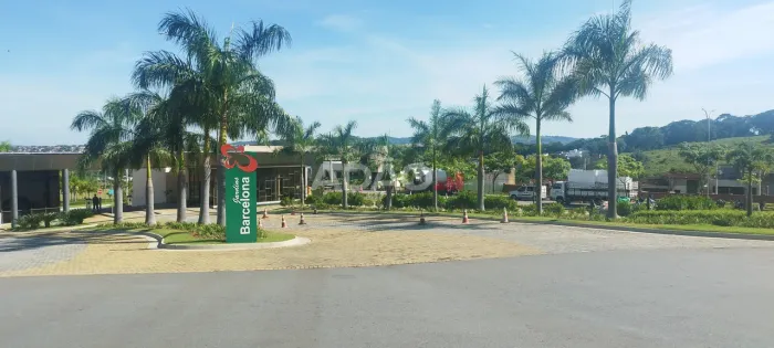 LOTE NO JARDINS BARCELONA Lote à Venda, 300.00 por R$ 299000.00 no setor Jardins Barcelona