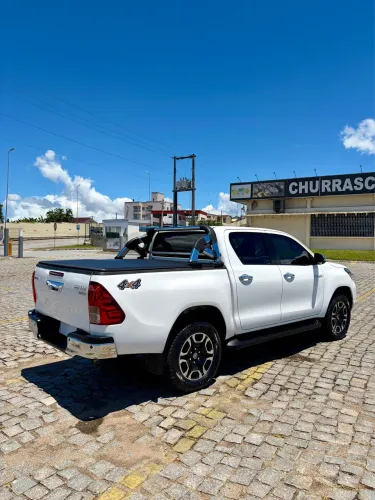 Toyota Hilux CD SRV 4X4 2.8 TDI Diesel Aut. 2022