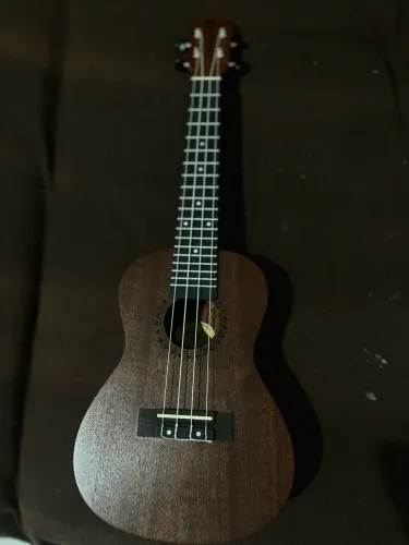 Ukulele Soprano Lapule