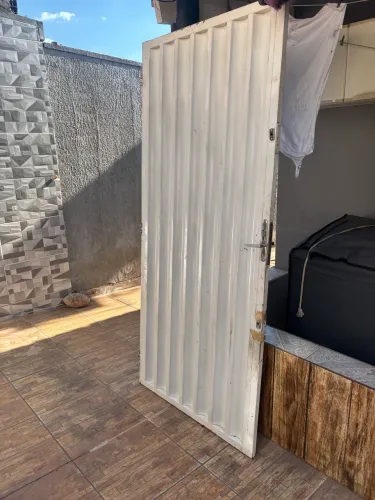 Porta de ferro chapa 18 sem o portal