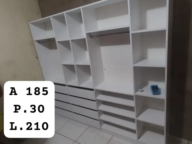 Closet está a pronta entrega 