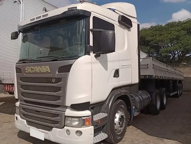Scania R440 6x2 ano 2015 e Carreta guerra ano 2015