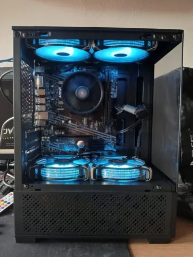 PC Gamer Warrior