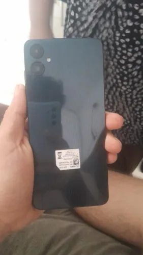 Vendo Samsung A06 em perfeito estado funcionando perfeitamente 8 meses de uso apenas 
