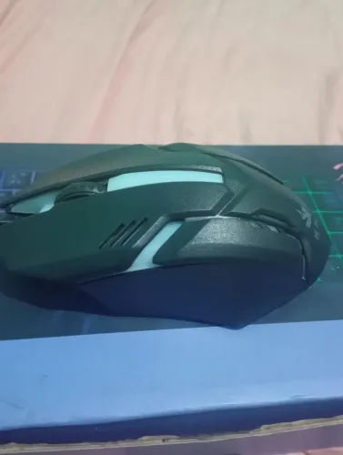 Teclado com fio, mais mouse e adaptador para celular