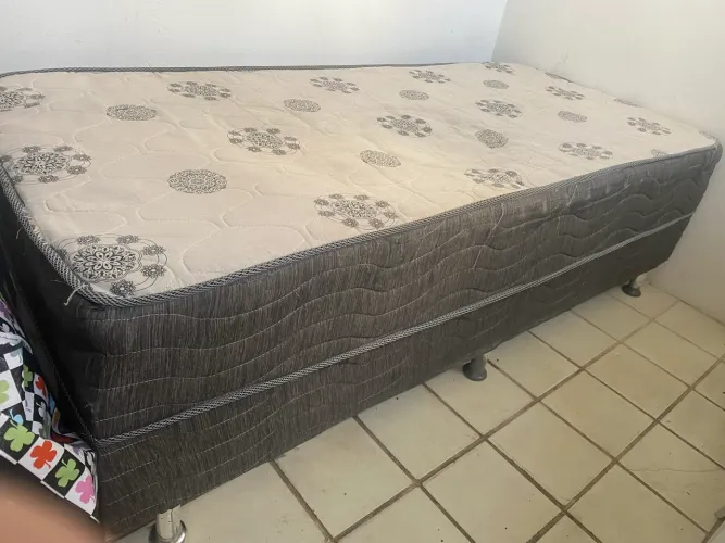 Cama solteiro de mola 
