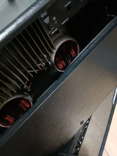 Amplificador LINE 6