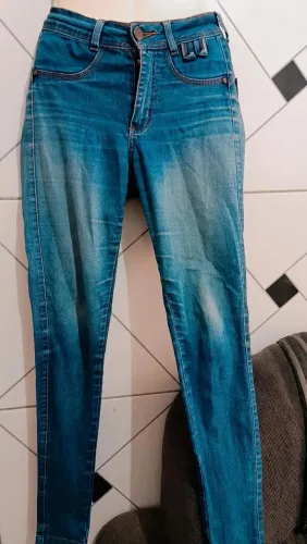 Calça jeans azul skinny, número 36