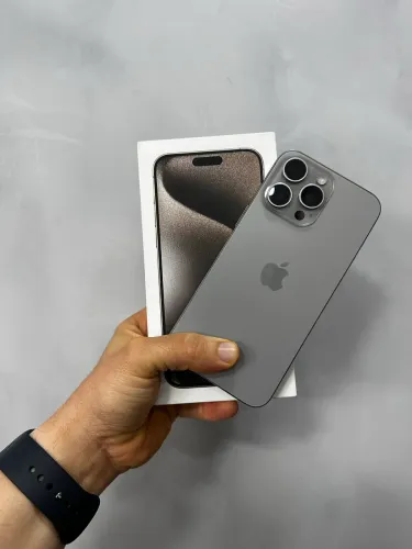 iPhone 15 pro Max, perfeito !!