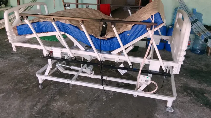 Vendo cama hospitalar