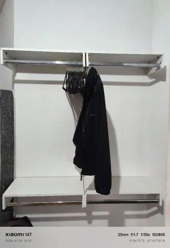 ARARA DE ROUPA 