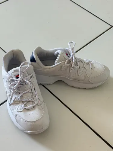 Tênis branco Fila. 36