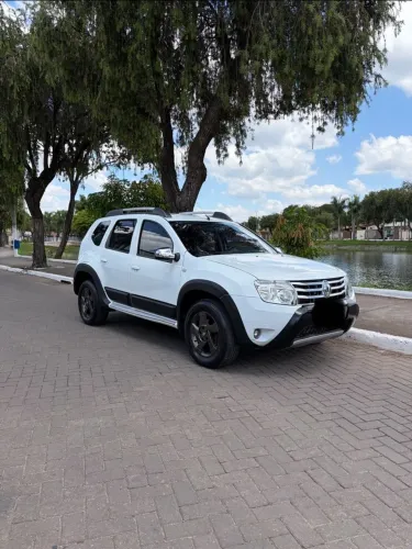 Renault Duster Dynamique 2.0 Hi-flex 16V Aut. 2013