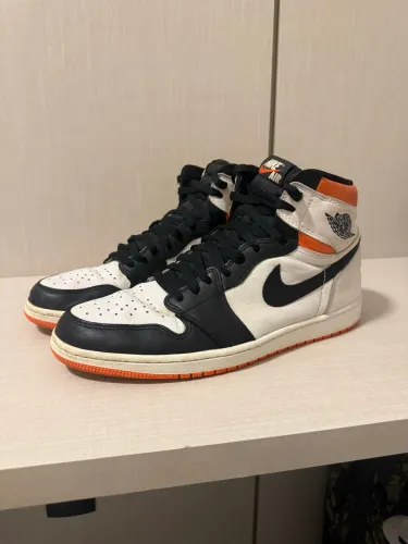 Jordan 1 high electro orange
